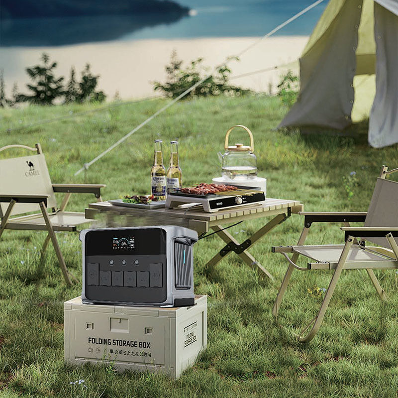 Centrale solare portatile a celle al litio da 2160Wh con capacità di 2400W e 4800W